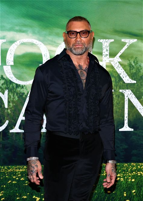 Dave Bautista Age and Height 2023 Dave Bautista Style, David Batista, David Bautista, Dave Batista, Odd Pictures, Dave Franco, Dave Bautista, Mind Palace, Bald Man