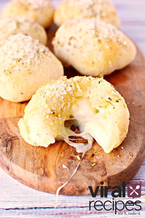 Garlic Balls, Quick Easy Side Dishes, Recipes With Fruit Cocktail, Pepperoni Pizza Bites, Salty Side Dish, Milk Bread Recipe, Seasoned Butter, Viral Recipes, Garlic Cheese Bread