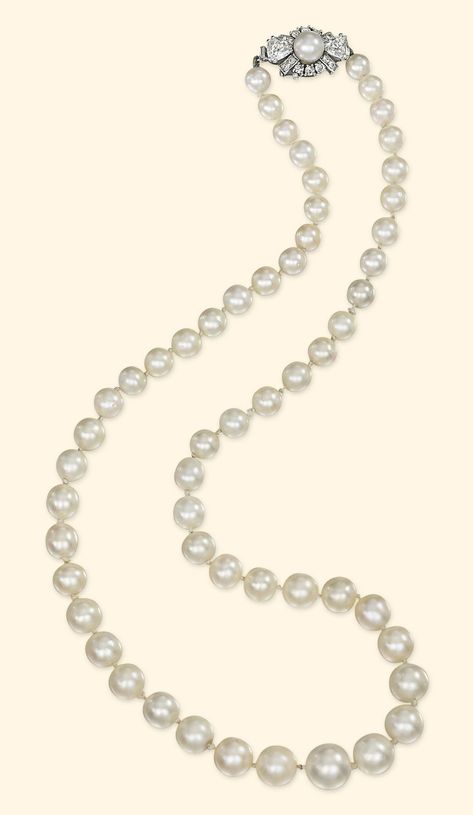 Grace Burgess, Long Pearl Necklace, Natural Pearl Necklace, Pearl Jewels, Pearl Necklace Designs, Baroque Pearl Necklace, Real Pearls, Natural Pearl, Tahiti