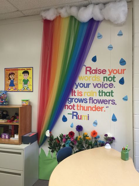 Ideas For Preschool Classrooms, Classroom Decor For Daycare, Prek Room Decor Ideas, Decorations For Preschool Classroom, Rainbow Class Decor, Rainbow Theme Classroom Decorations, Rainbow Decor Classroom, Decorating Whiteboards Ideas, Headstart Classroom Decor