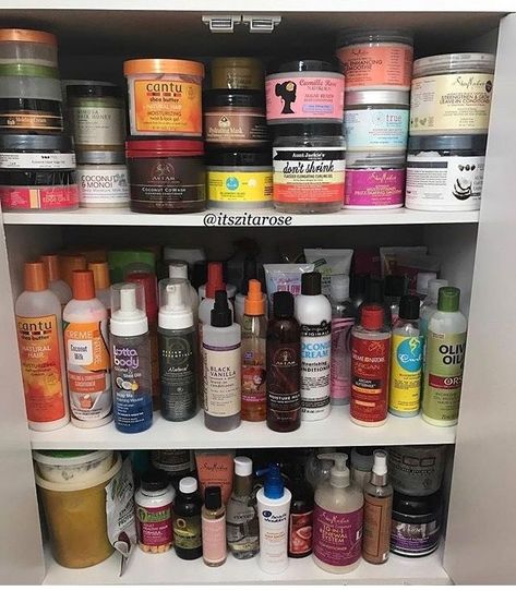 Hair Products Aesthetic, Natural Hair Journey Tips, Hair Journey Tips, Healthy Curly Hair, Natural Hair Care Routine, Products Aesthetic, Healthy Hair Routine, Curly Hair Care Routine, Natural Hair Growth Tips