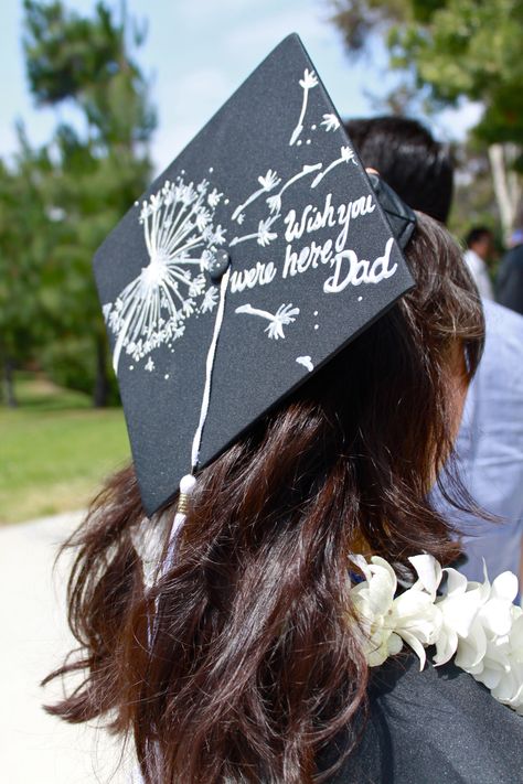 Really sweet message, missing dad was here designed on her grad cap Gcu Graduation, College Caps, Senior Caps, Graduation Cap Designs College, Graduation Goals, Disney Graduation Cap, Graduation Tshirt, Rip Dad, Graduation Cap Ideas