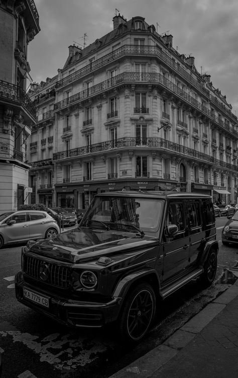 G Class Wallpaper, White G Wagon, Class Wallpaper, Superhero Wallpaper Hd, G Wagon Amg, Black G Wagon, Skateboard Wallpaper, Range Rover Car, Dream Cars Mercedes