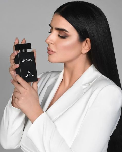 Dubai Princess, Shaikha Mahra who divorced her husband a few months back via Instagram post for being 'occupied with other companions' launched her new 'divorce' perfume collection. #shaikhamahra #shaikha #dubaiprincess #divorce #marriedcouple #relationship Shaikha Mahra, Disney Room, Disney Room Decor, Mohammed Bin Rashid Al Maktoum, Rashid Al Maktoum, Disney Rooms, New Fragrances, Perfume Collection, Married Couple