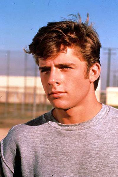 Maxwell Caulfield in Grease 2 Maxwell Caulfield, Grease Is The Word, Grease Movie, Grease 2, Michelle Pfeiffer, Hot Actors, Talent Show, Famous Faces, Great Movies