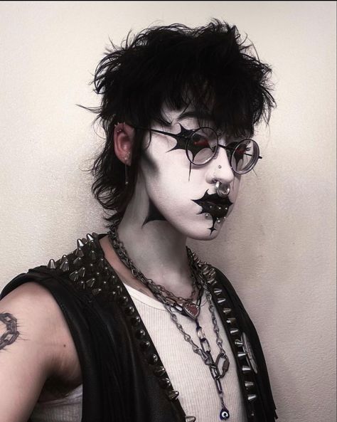 #facepaint #corpsepaint #blackmetal #punk #diy #punkfashion #goth #gothmakeup #clown #clownmakeup #clownaesthetic #piercing #stretchedseptum #piercings #metalhead #diypunk #libertyspikes #spikedhair #clowncore #bihawk #mohawk #rorschach #rorschachinkblot #racoonstripes #scene #scenekid #emo #scenekid #battlevest #crustpants #patchpants #gothaesthetic #tradgoth #juggalo Liberty Spikes, Crust Pants, Stretched Septum, Punk Diy, Rorschach Inkblot, Patch Pants, Spiked Hair, Goth Makeup, Scene Kids