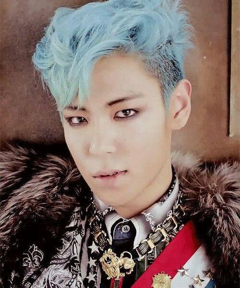 Top of Big Bang in Fantastic Baby Top Fantastic Baby, Bigbang Ot4, Big Bang Kpop, Gu Family Books, T O P Bigbang, Top Choi Seung Hyun, Big Bang Top, Gd And Top, Choi Seunghyun