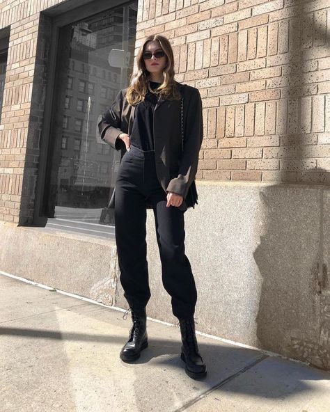 Add some dimension to your look by tucking your pant into a pair of tall combat boots. Tall Combat Boots Outfit, Winter Boot Outfits, Jogger Pants Outfit Winter, Christie Tyler, Winter Shoe Trends, Tall Combat Boots, Combat Boot Outfits, Combat Boot Outfit, Chelsea Boots Outfit