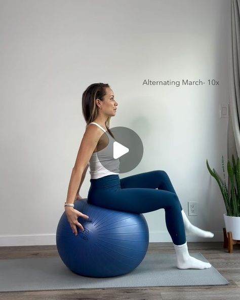 Gym Ball Exercises, Bosu Workout, Ball Workout, Pilates Workouts, Workouts At Home, Gym Ball, Pilates Mat, Posture Exercises, Local Gym