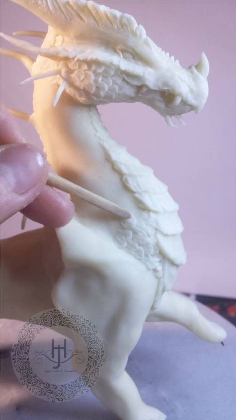 Making of chocolate dragon - photo album - CakesDecor Fondant Dragon, Chocolate Dragon, Dragon Photo, Fantasy Cakes, Dragon Cakes, Dragon Cake, Modelling Chocolate, Fantasy Cake, 2024 Recipes