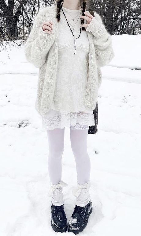 Ice Aesthetic Outfit, White Goth Winter Outfit, Snow Fairy Outfit, White Fluffy Outfit Y2k, Harajuku Style White Leg Warmers For Fall, Snow Fairy Aesthetic Outfits, Snow Bunny Aesthetic Outfits, Winter Fairy Coquette, Coquette Winter