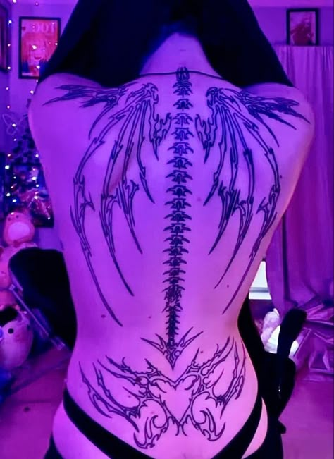 Sick Spine Tattoos, Chest Piercings For Women, Corset Tattoo, Back Tats, Girl Back Tattoos, Sigil Tattoo, Sharpie Tattoos, One Piece Tattoos, Full Back Tattoos