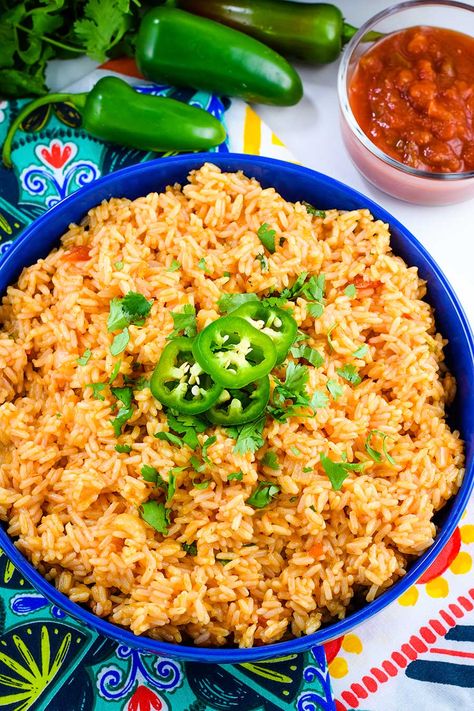 Easy Instant Pot Mexican Rice all the great flavors of Mexican Rice made easy with the use of salsa and a few items from your pantry. Loaded with lots of flavor and convenience. #MexicanRice #InstantPotMexicanRice #InstantPot #Rice #Recipe Instapot Spanish Rice, Instantpot Rice, Instant Pot Mexican Rice, Instant Pot Mexican, Sushi Rice Recipes, Instant Pot Rice, Mexican Rice Easy, Rice Recipes For Dinner, Stove Top Recipes