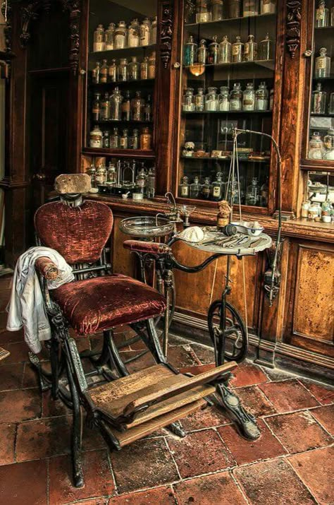 D Victorian Doctor, Going To The Dentist, Vintage Medicine, Victorian Life, Chair And Table, Dental Art, Victorian Times, Sweeney Todd, Vintage Medical