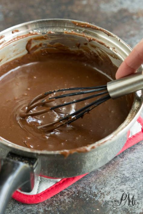 Chocolate Frosting with Cocoa Powder and Powdered Sugar recipe is velvety, smooth, rich, and creamy. Chocolate Frosting With Cocoa Powder, Homemade Chocolate Icing, Chocolate Frosting Recipe Easy, Chocolate Icing Recipes, Cooked Frosting, Cocoa Powder Recipes, Homemade Chocolate Frosting, Powdered Sugar Icing, Maple Syrup Recipes