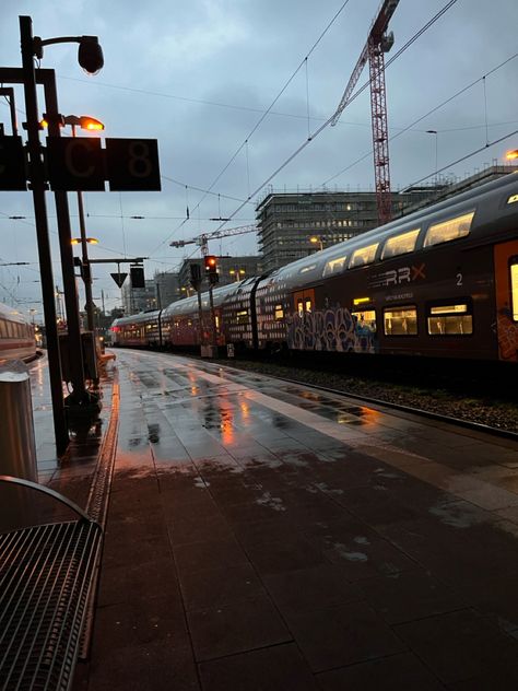 Rainy train ride vibes 🫶🫶🫶 Train Driver Aesthetic, Trains Aesthetic, Train Aesthetic, Edge Of The Universe, Train Ride, Grey Skies, Long Train, Train Rides, A Train