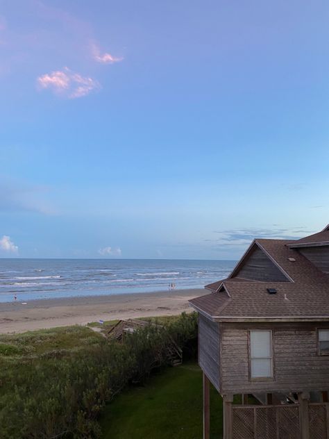 Galveston Texas Aesthetic, Galveston Aesthetic, Winter Beach, Cruel Summer, Galveston Island, Galveston Texas, American Gothic, Summer Inspo, Aesthetic Vibes