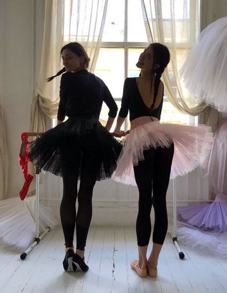 phoebe tonkin and margaret qualley at ballet beautiful Margaret Qualley, Phoebe Tonkin, Ballet Beautiful, Ballet, Pink, White, Black