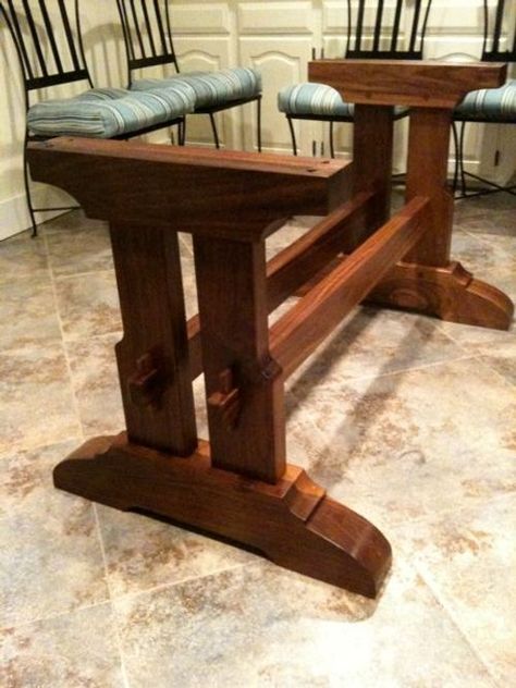 Craftsman Style Trestle Table - FineWoodworking Wooden Table Design, Crib Woodworking Plans, Dining Table Inspiration, Space Saving Dining Table, Wood Table Diy, Decor Dining Table, Wood Table Design, Kitchen Design Diy, Diy Farmhouse Table