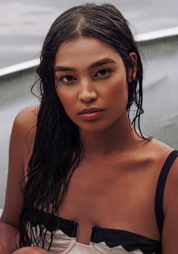 Alika Kundai | 2019-10-17 Trinidad Tobago, Brown Girl, Interesting Faces, Pretty Face, Woman Face, Trinidad, Gq, Character Inspiration, Asian Beauty