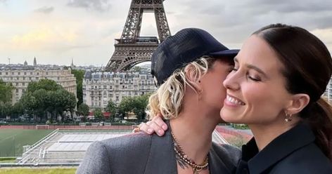 Sophia Bush Comments On Engagement To Ashlyn Harris After Romantic Paris Trip https://iconichipster.com/sophia-bush-comments-on-engagement-to-ashlyn-harris-after-romantic-paris-trip/ #AshlynHarris #Engagement #SophiaBush Sophia Bush And Ashlyn, Paris In May, Lions International, Ashlyn Harris, Romantic Paris, Celebrity Music, Paris Trip, Branding Photoshoot Inspiration, City Of Love