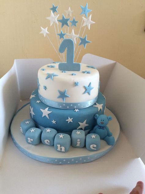 Gateau Baby Shower Garcon, Torturi Baby Shower, Birthday Cake Kids Boys, Tårta Design, 1st Bday Cake, Boys First Birthday Cake, Boys 1st Birthday Cake, Baby Boy Birthday Cake, New Birthday Cake