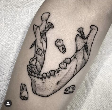 Building Design Ideas, Anatomical Tattoos, Anatomy Tattoo, Tooth Tattoo, Beginner Tattoos, Funky Tattoos, Bone Tattoos, Creepy Tattoos, Spooky Tattoos