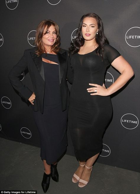 Looking good ladies! Kelly LeBrock showed off her stunning daughter Arissa at the premiere of Growing Up Supermodel in Studio City, California, on Wednesday Kelly Lebrock Now, Beverly Peele, Kelly Lebrock, Wear Black Dresses, Steven Seagal, The Eighties, Val Kilmer, Weird Science, Go To New York