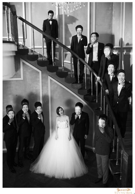 20121027_haha byul_wedding Korean Celebrity Couples, Running Man Funny, Kim Jongkook, Running Man Korea, Running Man Korean, Korean Tv Shows, Kwang Soo, Funny Wedding Photos, Unique Wedding Photos