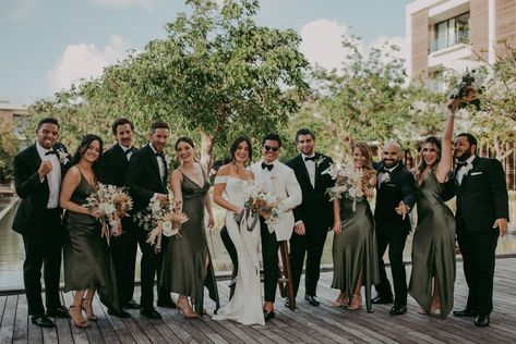 Olive Green Weddings, Bridal Party Attire, Green Themed Wedding, Cancun Wedding, Green Bridesmaid, Wedding Theme Colors, Bridesmaid Dress Colors, Wedding Bridal Party, Green Bridesmaid Dresses