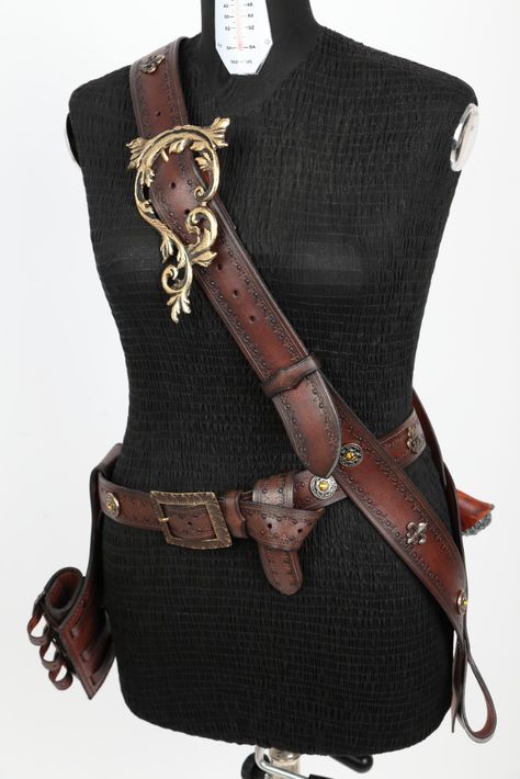 Deviantart, Leather