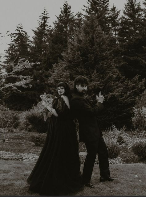 Gothic Bride And Groom, Trad Goth Wedding, Country Goth Wedding, Goth Elopement, Goth Couple Aesthetic, Goth Weddings, Unusual Aesthetic, Goth Photoshoot, Wedding Core