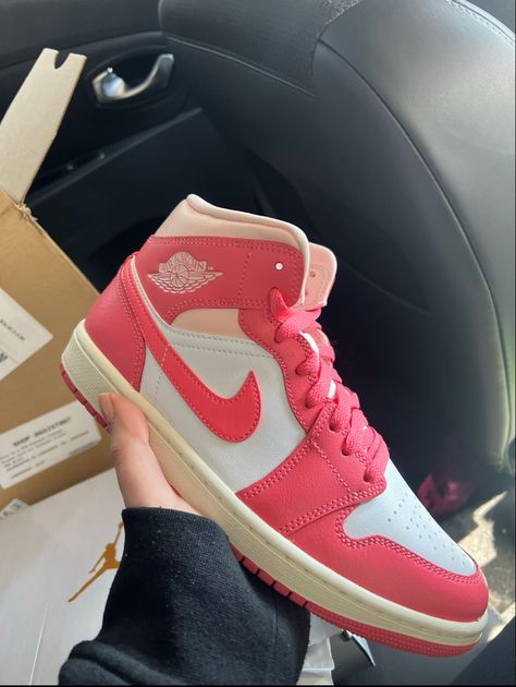 #nike #jordan1 #mid #pink #white #shoes Nike Air Jordan 1 Outfit, Jordan Mid, Pink Jordans, Air Jordan 1 Outfit, Swag Shoes, Clothing Pieces, Air Jordan 1 Mid, Jordan 1 Mid, School Fits