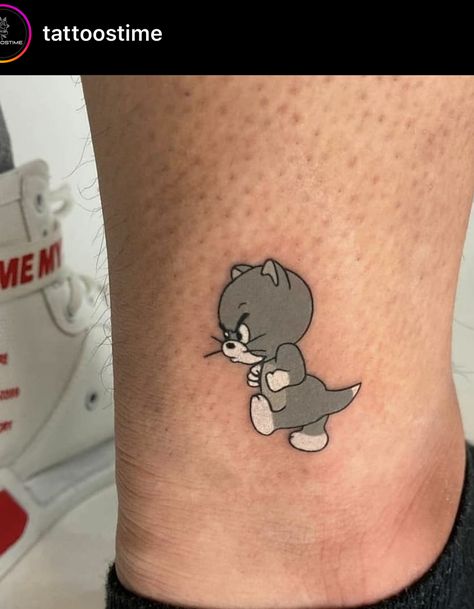 Tom Tattoo, 16 Tattoo, Mommy Tattoos, Cartoon Character Tattoos, Kawaii Tattoo, Matching Couple Tattoos, Greek Tattoos, Cute Tiny Tattoos, Badass Tattoos