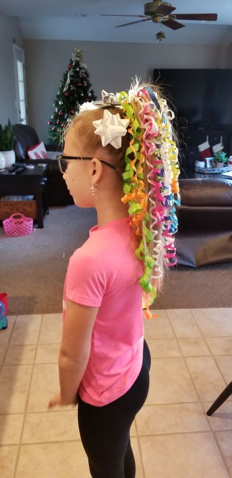 Easy Crazy Hairstyles, Whacky Hair Day, Crazy Hair For Kids, Crazy Hat Day, Girl Hair Dos, Wacky Hair Days, Crazy Hats, Crazy Hair Day, Wacky Hair