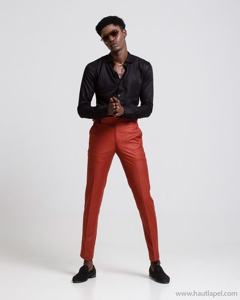 Black shirt and rust trouser. Bespoke tailoring Outfit With Black Shirt, Black Pants For Men, Trousers Outfit Men, Modeling Shoot, Mens Waistcoat, Classy Outfits Men, Trouser Outfit, Bespoke Tailoring, Pleated Trousers