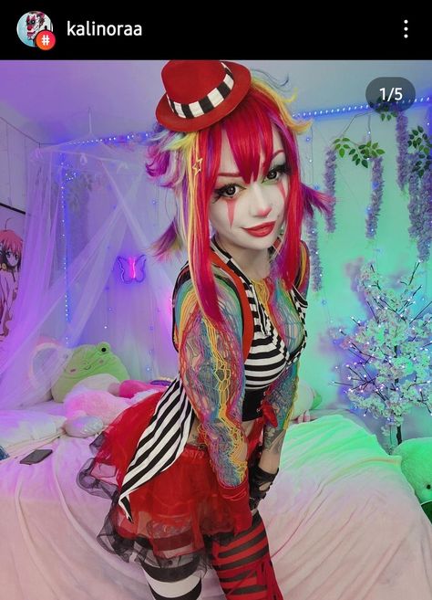 Goth Egirl, Badass Halloween Costumes, Scary Clown Makeup, Female Clown, Halloween Clown, Cute Clown, Clowning Around, Scary Clowns, Clown Costume