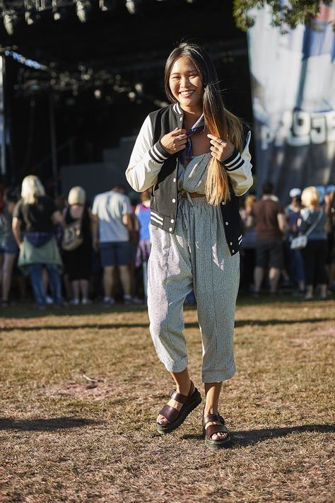 New Doc's Sandals: Dr. Martens Voss leather sandals at MusicFestNW. Dr Martens Voss Outfit, Styling Dr Martens Sandals, Dr Martin Sandals Outfit, Dr Martens Voss, Martens Sandals, Red Doc Martens, Dr Martens Sandals, Doc Martens Outfits, Martens Outfit