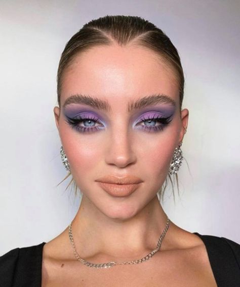 Lilac Eyeshadow, Nails Photo, Mekap Mata, Pastel Makeup, Purple Eye Makeup, Smink Inspiration, Makijaż Smokey Eye, Skincare Photography, Creative Makeup Looks