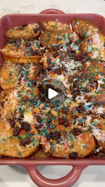 Nelly Valenzuela on Instagram: "Capirotada - Mexican Bread Pudding Capirotada, a traditional Mexican Bread Pudding made with layers of bread, raisins, coconut, nuts and cheese (optional)all soaked in sweetened cinnamon piloncillo milk. This dessert is traditionally served during Lent and Easter. #capirotada #mexicanbreadpudding #breadpudding #lent #lentfood #easterfood #food #foodie #foodies #recipe #recipes #cooking #instagramfood #instagramfoodie #instagramfoodies #foodiesofinstagram #instagramrecipes #instagramcooking #mexicanfood Ingredients/Recipe: -13 Ounces Sliced Toasted Crostini Bread, French bread or bolillos -Butter -2 Cup Water -3 Cinnamon Sticks -24 Ounces Piloncillo or 3 cups of Dark Brown Sugar -6 Cups Evaporated Milk -1 Cup Brown Sugar -1 Cup Sweetened Coconut Flakes -1 C Crostini Bread, Mexican Bread Pudding, Bread French, Toasted Crostini, Mexican Bread, Lent Recipes, Dark Brown Sugar, Mexican Dessert Recipes, Mexican Dessert