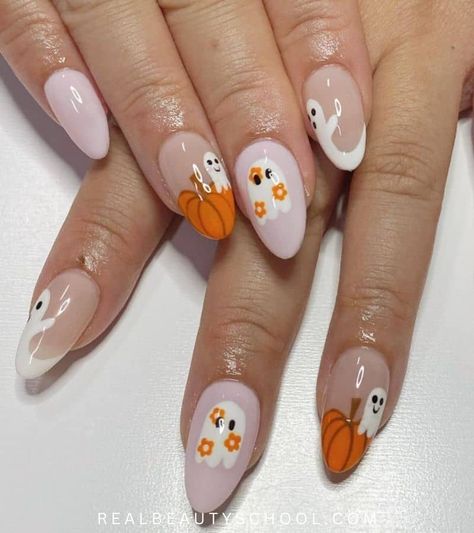 Fall Back To School Nails, Halloween Nails For Teachers, Nails To Get For School, Cut Halloween Nails, Fall Themed Nail Designs, Fall Teacher Nails, East Halloween Nails, Halloween And Fall Nails, Cute Fall Halloween Nails