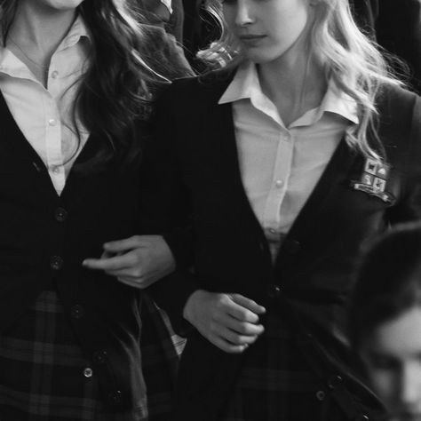 julietteadaline English School Uniform, Boarding School Aesthetic, Saint Gabriel, Vampire Academy, Prep School, School Uniforms, School Aesthetic, Rich Kids, Boarding School