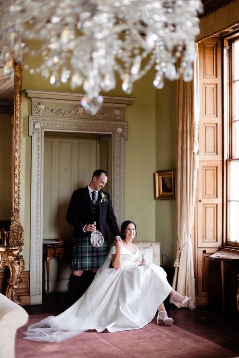 A Cluny Castle wedding is defined by classic elegance, romantic couple portraits, and luxurious details. Old Castle Wedding Aesthetic, Chantelle Wedding, Castle Ruins Wedding, Cluny Castle, Cluny Castle Wedding, Chateau Wedding Photography, Boldt Castle Wedding, Castle Doors, Old Castle