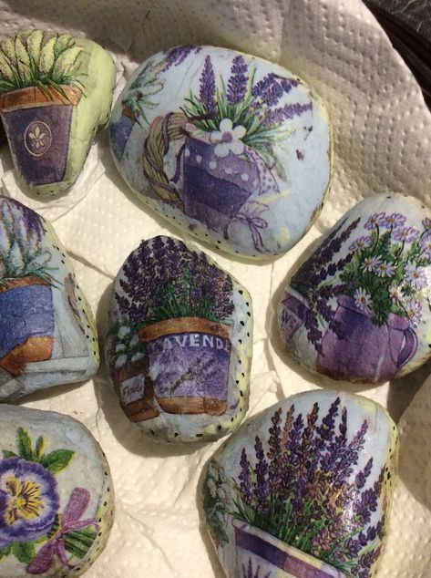 Decoupage stones using napkins Decoupage On Rocks, Decoupage Rocks, Napkin Decoupage On Rocks, What Kind Of Napkins To Use For Decoupage, Napkin Decoupage Shells, Decopage Candle With Napkins, She’ll Decoupage, Diy Crafts Love, Decoupage Decor