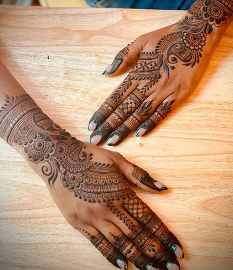 Latest Arabic Mehndi Designs Back Hand, Mehndi Art Designs Back Hand Arabic, Full Hand Arebic Mehandi Design, Arabic Mehendi Designs Back Hand, Simple Mehandi Desine, Arabic Back Hand Mehndi Designs, Backside Mehendi Design, Mehendi Designs For Hands Arabic, Arebic Mahendi