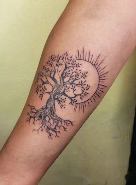 Women Tree Tattoo, Tree Tattoo Ideas, Women Tree, Tree Tattoo, A Tattoo, A Tree, Tree Of Life, Body Art, Tattoo Ideas