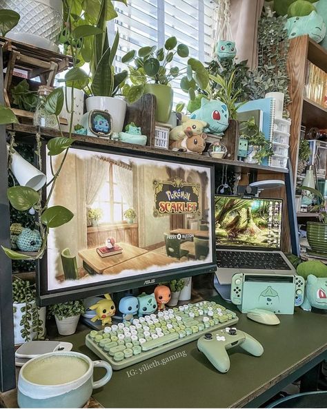 thius setup is so cute and cozy, to complete the setup i reccomend to buy this keyboard. it looks and function so well. #earth #cute #gamer #setup #gamergirl #gaming Plant Themed Gaming Setup, Plant Computer Setup, Solarpunk Home Decor, Forest Green Gaming Setup, Plant Gaming Room, Fairycore Gaming Setup, Whimsigoth Gaming Setup, Green Gamer Setup, Cottagecore Computer Setup