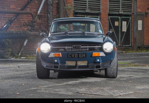 1970 Triumph TR6 classic British sports car Triumph Cars, Car Stock, Triumph Tr6, British Sports, British Sports Cars, Dream Garage, British Cars, French Blue, Mallard