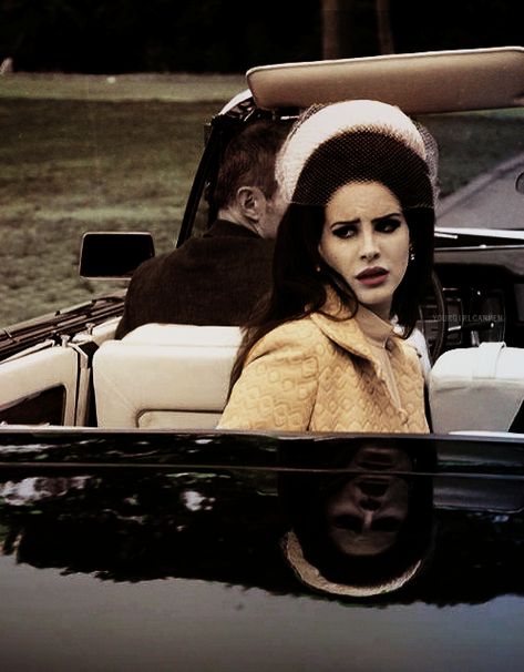 ↳ 𝙨𝙤𝙛𝙩𝙪𝙧𝙞𝙚 :+* lana del rey yellow jacket vintage car sad #lanadelrey #ldr #lana #delrey #lizzygrant #aesthetic National Anthem, Lana Del Rey, The Back, A Man, A Woman