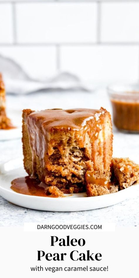 Pear And Ginger Cake, Vegan Cake Frosting, Vegan Caramel Sauce, Vegan Cupcake Recipes, Pear Sauce, Paleo Cake, Veggies Recipes, Vegan Birthday Cake, Pear Dessert